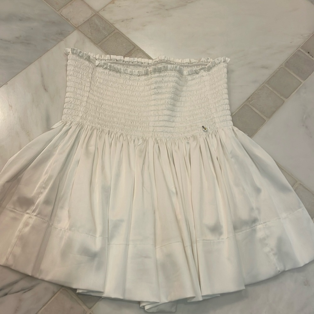 White natural life skort